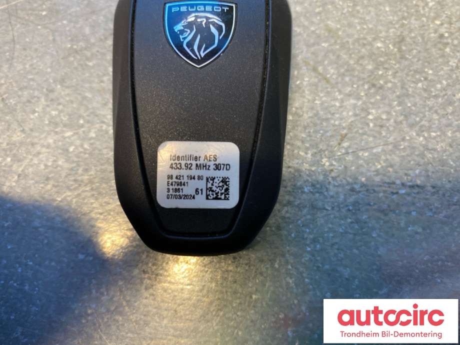 Nøkkel til Peugeot e-3008 2023-->>  (9842119480|)