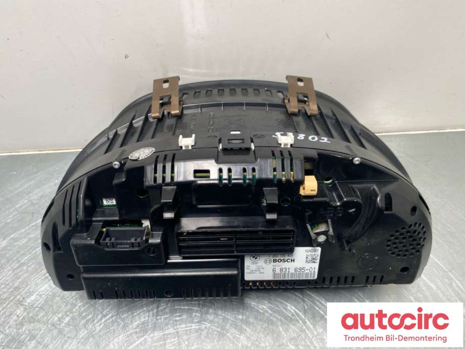 Instrumentpanel til BMW X3 2010-2017 (F25) (F25) (BOSCH|6831695|62 10 8 795 224|0263726409)