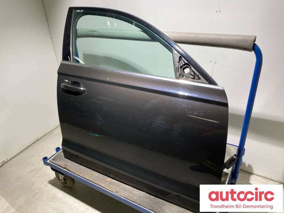Dør høyre foran til Audi A6, Allroad 2015-2019 (Type III, Fase 2) (C7) (C7) (4G0831052|)