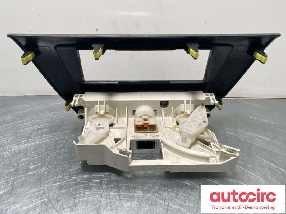 Varmeapparat betjening til Mitsubishi Lancer 2003-2007  (MN185138HA|)