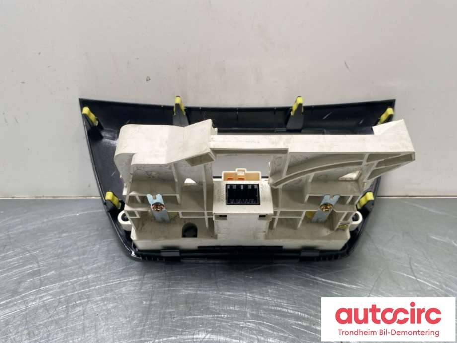Varmeapparat betjening til Mitsubishi Lancer 2003-2007  (MN185138HA|)