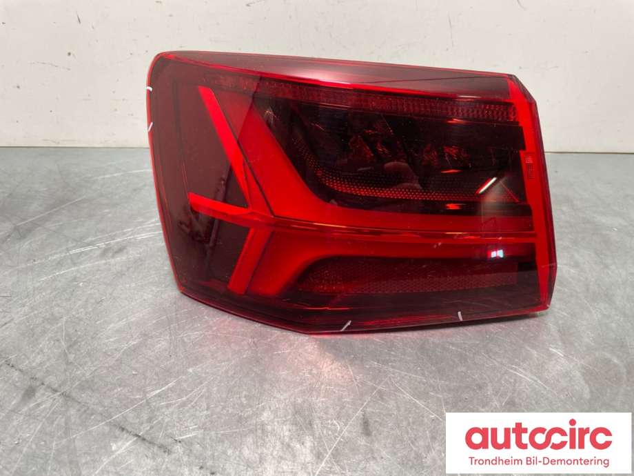 Baklykt venstre ytre til Audi A6, Allroad, 2015-2019 (Type III, Fase 2) (C7) (C7) (VALEO|4G9945095E)
