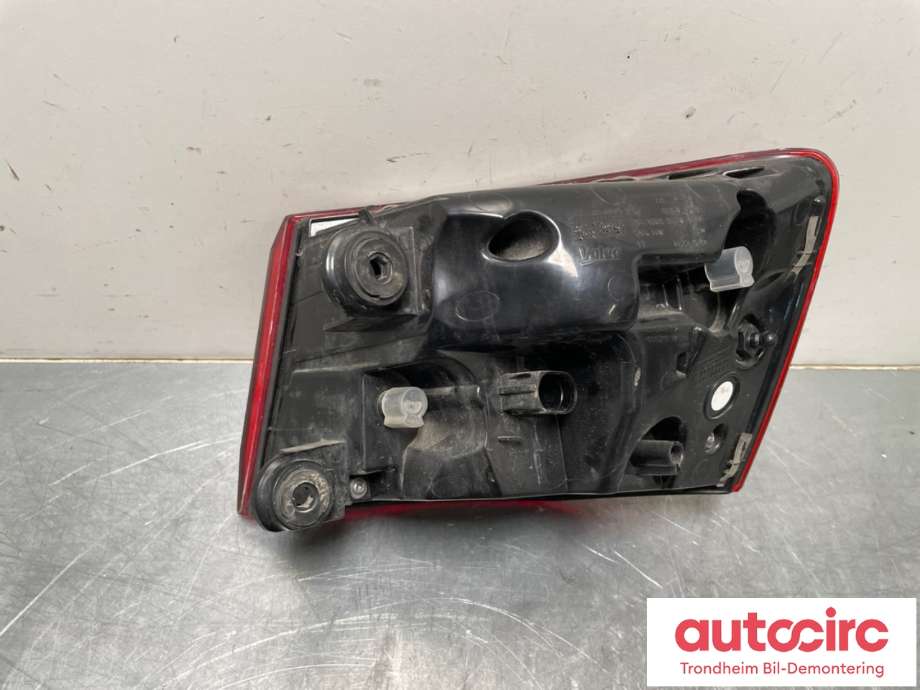 Baklykt venstre ytre til Audi A6, Allroad 2015-2019 (Type III, Fase 2) (C7) (C7) (VALEO|4G9945095E|90075408|)