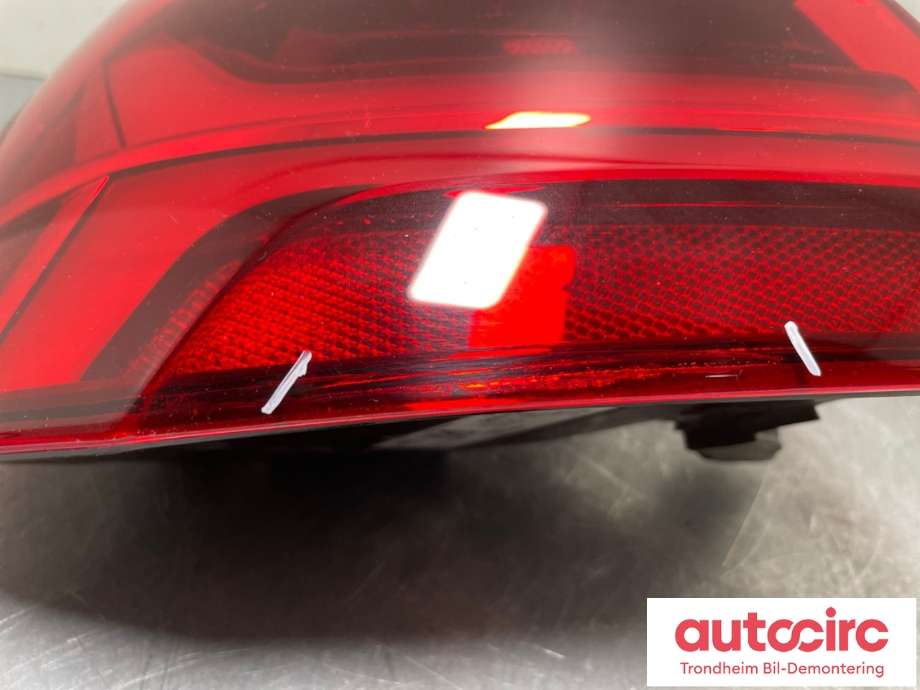 Baklykt venstre ytre til Audi A6, Allroad 2015-2019 (Type III, Fase 2) (C7) (C7) (VALEO|4G9945095E|90075408|)