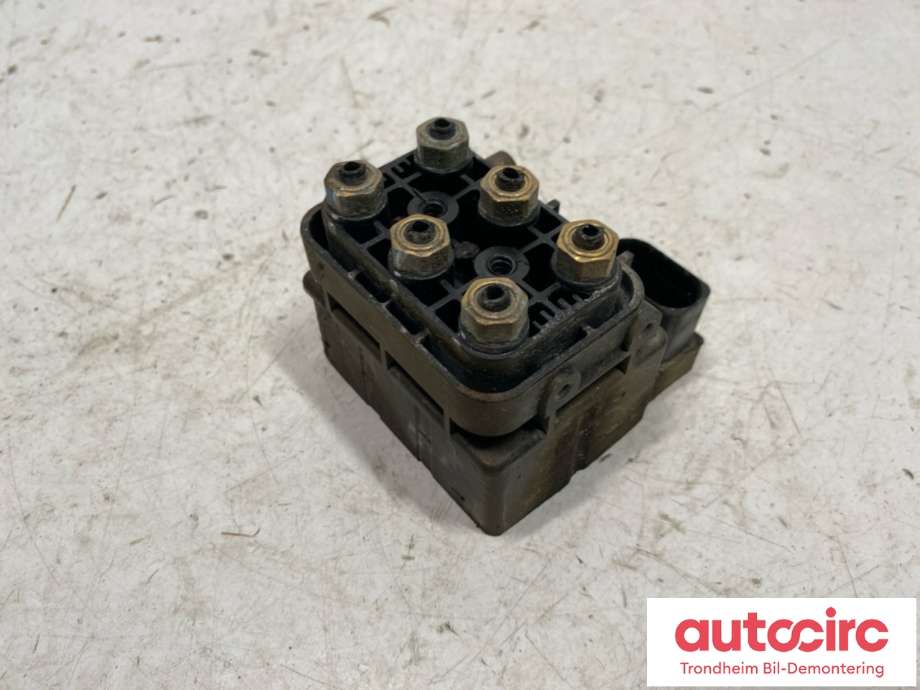 Ventilblokk luftfjæring til Hongqi E-HS9 2022-->>  (MOBIS|2941325-QR01|)