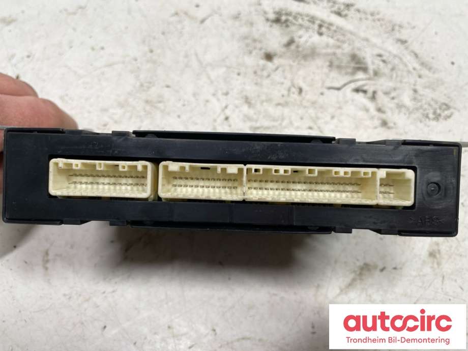 Styreenhet diverse til Hongqi E-HS9 2022-->>  (DENSO|8112025-QR11|)