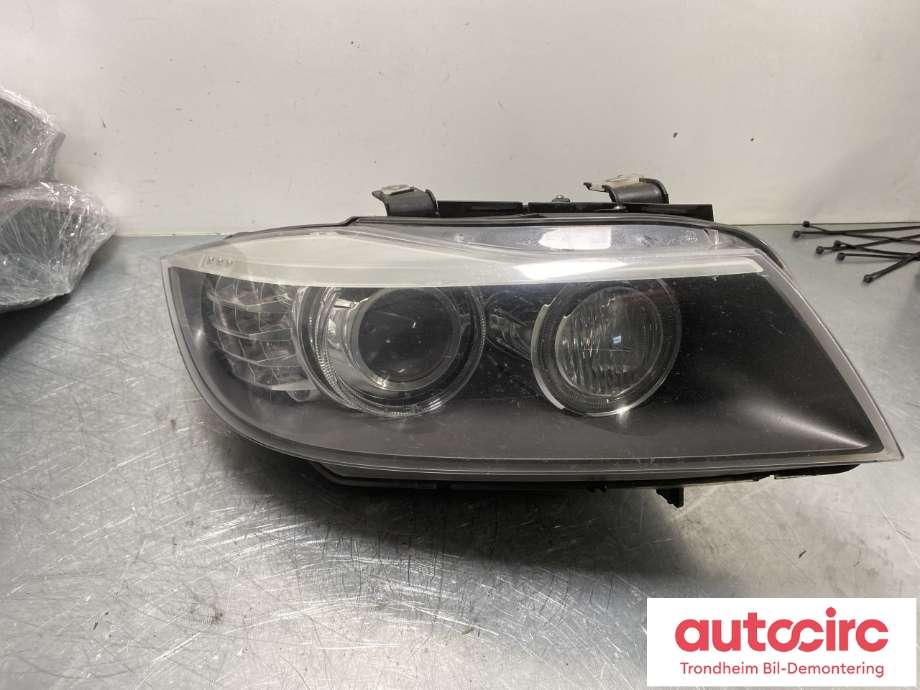 Frontlykt høyre xenon til BMW 3-Serie, 2005-2011 (E90/E91/E92/E93) (E90/E91/E92/E93) (63117202590)