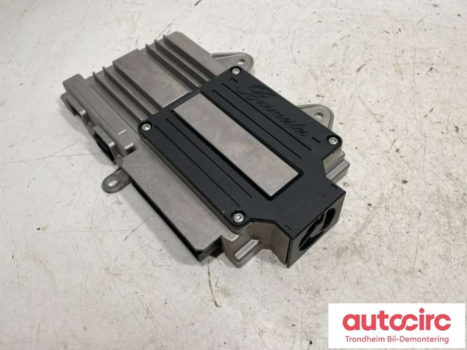 Bilstereo forsterker til Porsche Cayenne 2010-2017 (92A) (92A) (7PP 035 223 R|7PP 035 223 AB|)