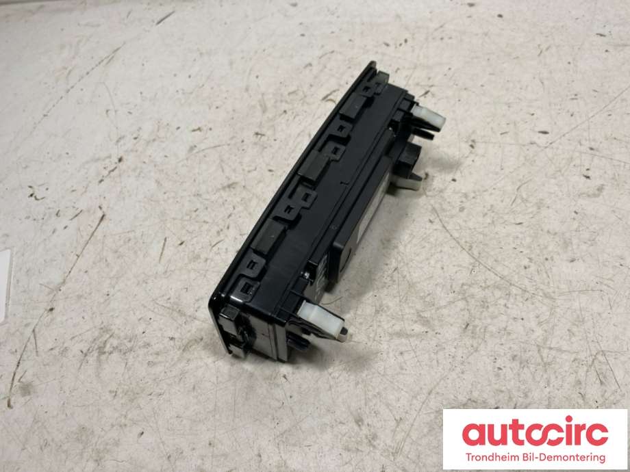 Varmeapparat betjening bak til Hongqi E-HS9 2022-->>  (3748020-QR02|)