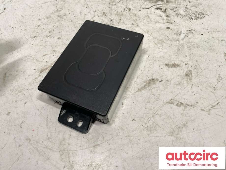 Dashbord trådløs mobillader til Hongqi E-HS9 2022-->>  (3725030-DD01|)