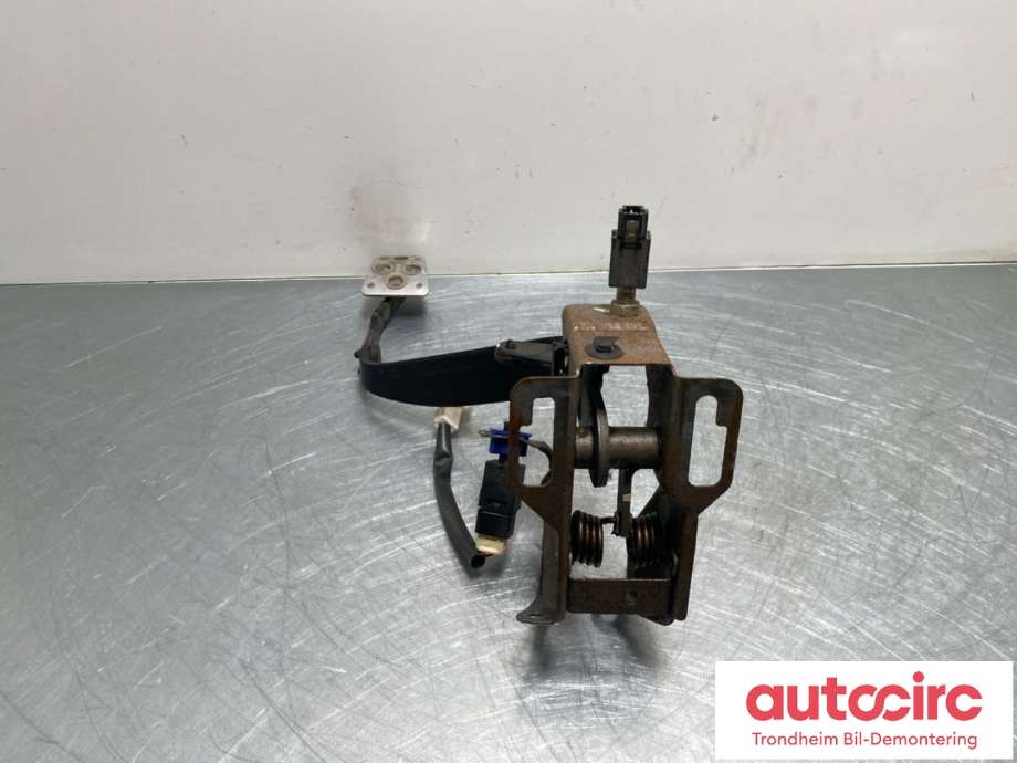 Pedal clutch til Mitsubishi Lancer 2003-2007  (MN100395|)