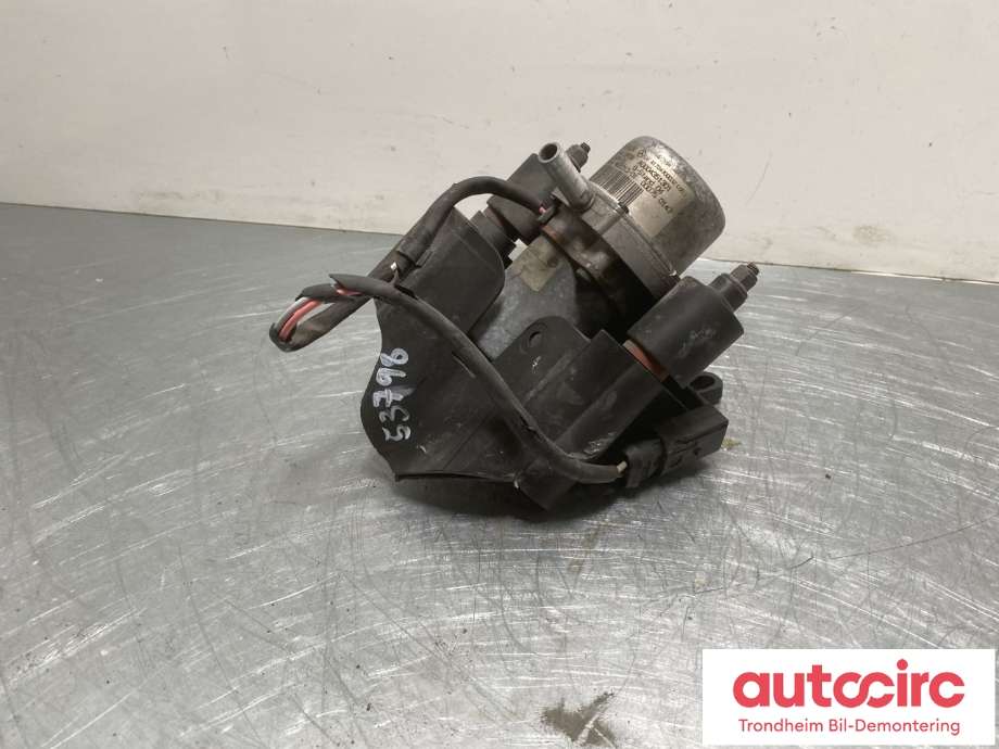 Vakuumpumpe til Mercedes SLK 1997-2004 (R170) (R170) (HELLA|A0004351301|A 170 430 00 32|)