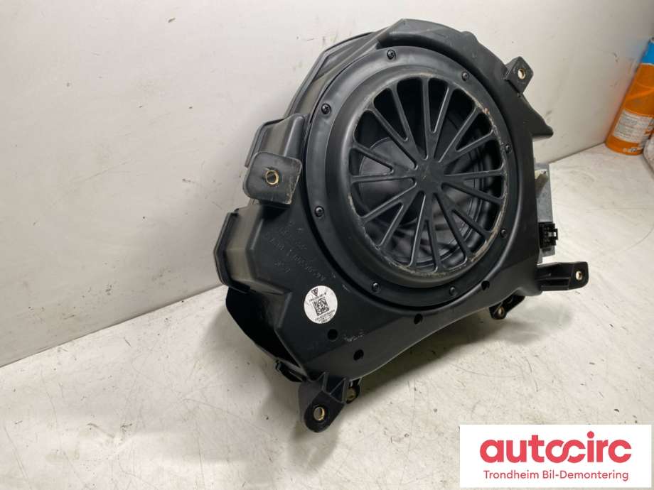 Bilstereo sub-woofer til Porsche Cayenne 2010-2017 (92A) (92A) (958 645 010 10|)