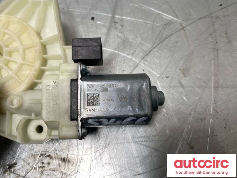 Ruteheis, kun motor, høyre bak til VW Passat 2015-2019 (Fase 1) (B8) (B8) (5Q4959801D|)