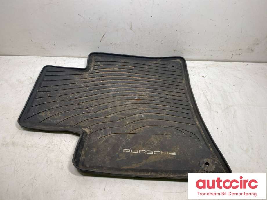 Gulvmatte sett til Porsche Cayenne 2010-2017 (92A) (92A) (958 044 800 53|)