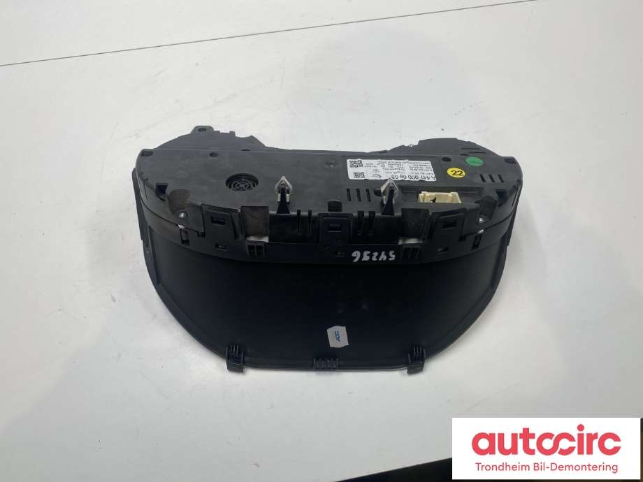Instrumentpanel til Mercedes Vito 2014-->> (W447) (W447) (A4479006808|A4479001911|A4479004823)