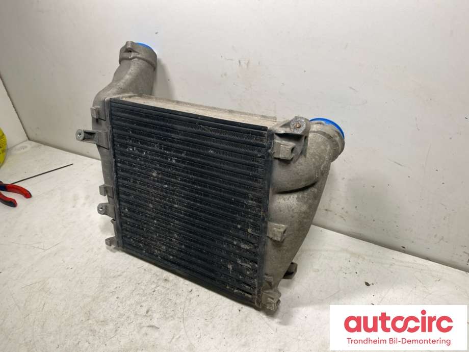 Intercooler til Porsche Cayenne 2010-2017 (92A) (92A) (955 110 639 02|955 110 639 01|)