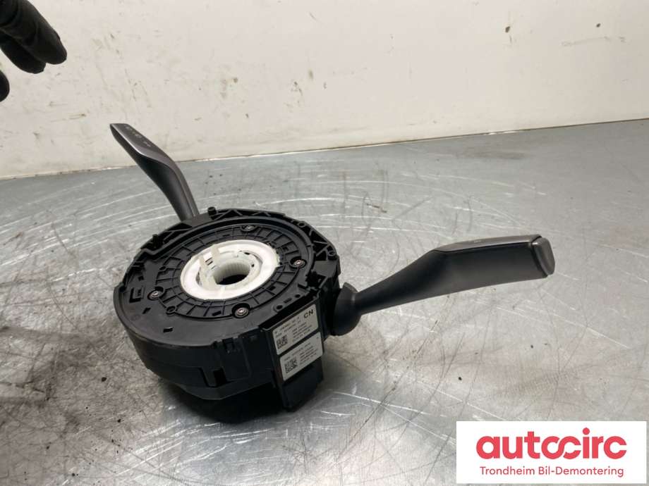 Bryter combi til Tesla Model Y 2021-2024 (Type I)  (1097662-00-Q|1097662-00-R|1097662-00-O|1097662-00-N|1097662-00-M|1097662-00-L)