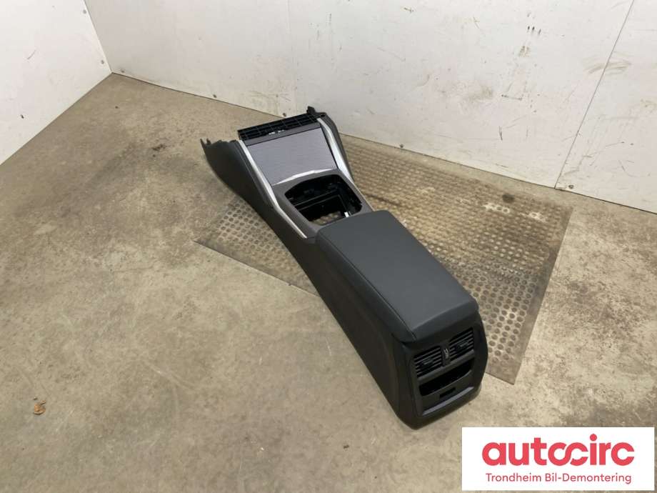 Midtarmlene foran til BMW i4, 2021-->> (G26) (G26) (51166996833)