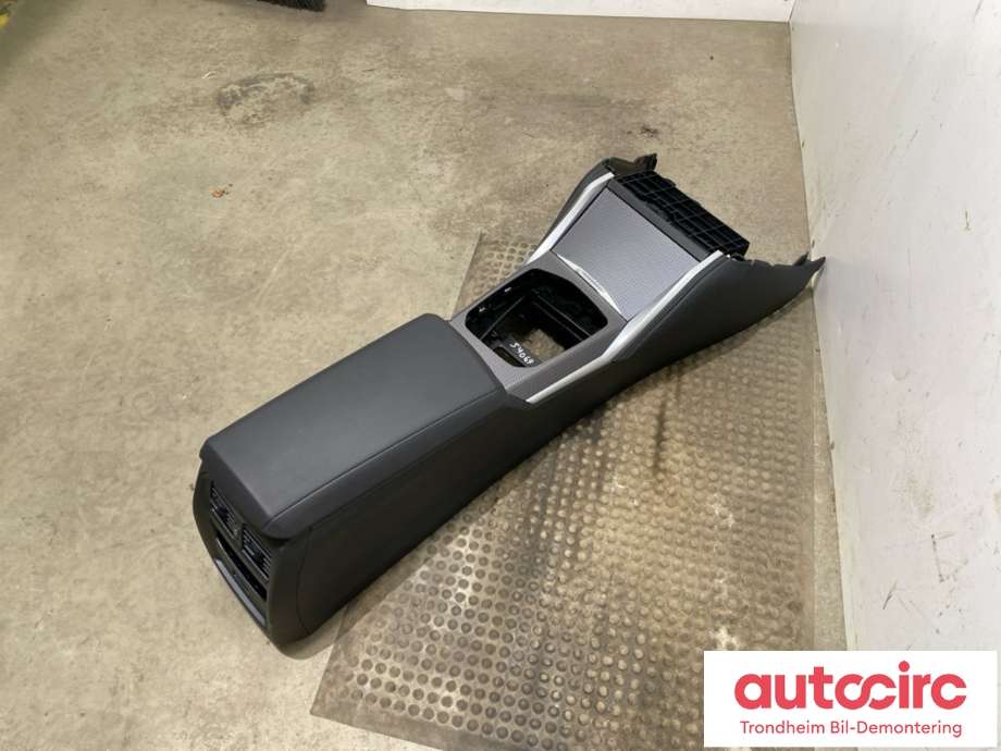 Midtarmlene foran til BMW i4 2021-->> (G26) (G26) (51166996833|)
