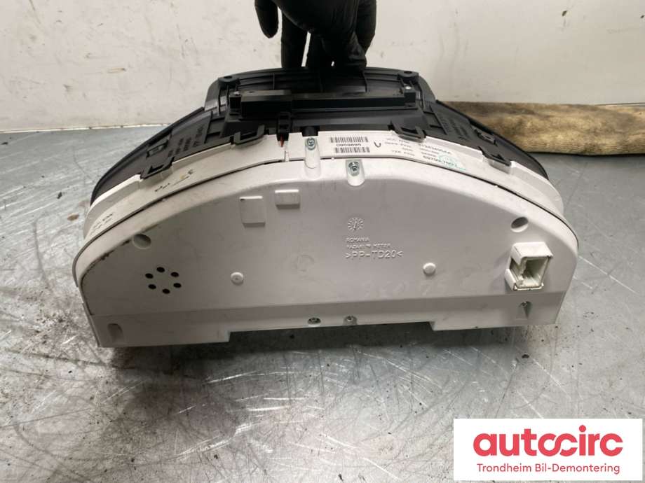 Instrumentpanel til Volvo V60 2010-2013 (Type I, Fase 1)  (R-DESIGN|36001888|31343495|)