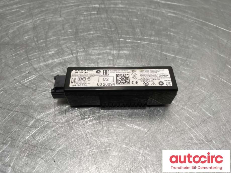 Antenne forsterker til Peugeot e-3008, 2023-->>  (9841967280)