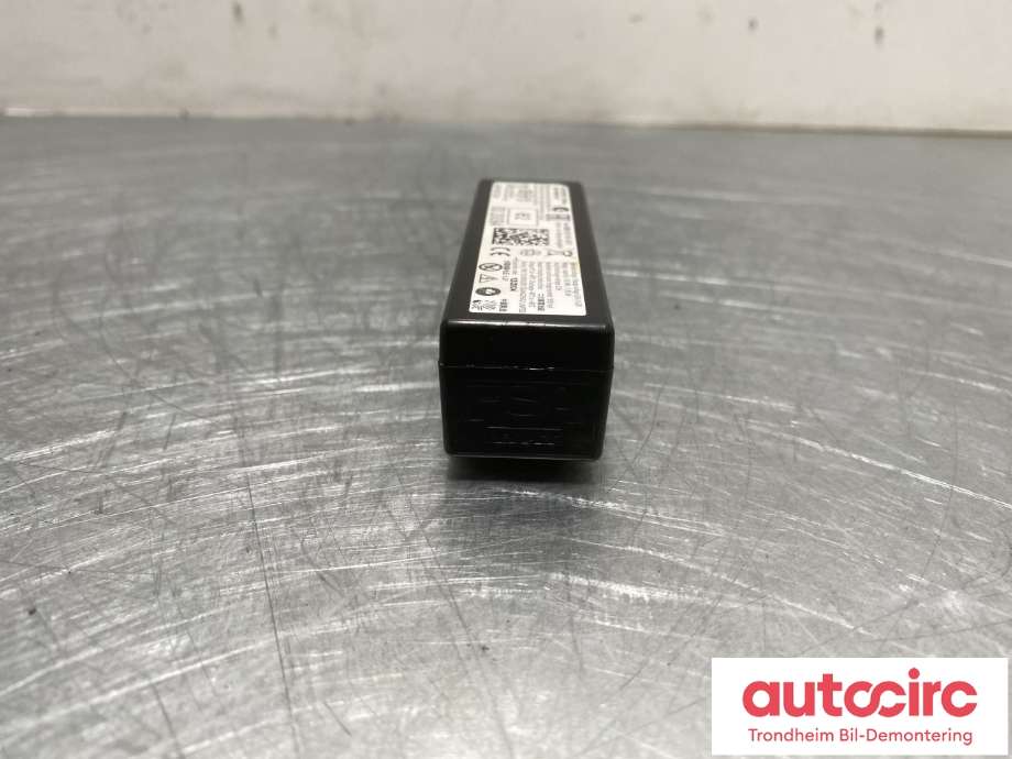 Antenne forsterker til Peugeot e-3008 2023-->>  (9841967280|)