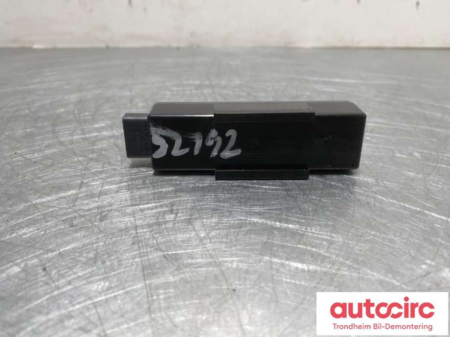 Antenne forsterker til Peugeot e-3008 2023-->>  (9841967280|)