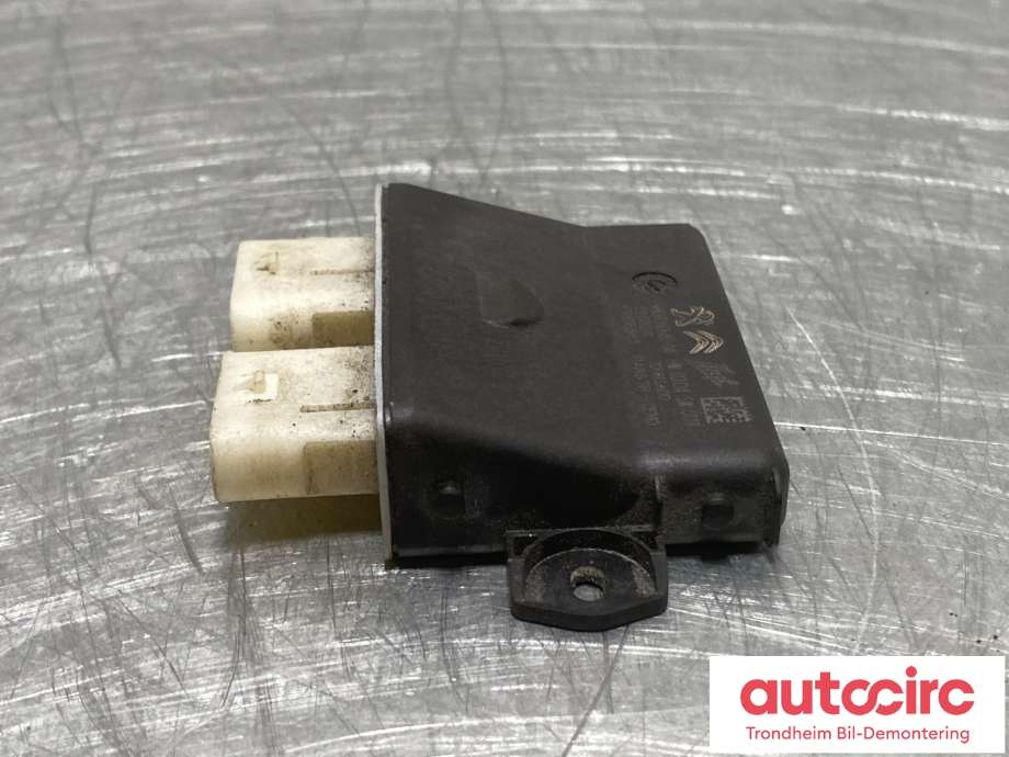 Styreenhet elektrisk bakluke til Peugeot e-3008 2023-->> (9809260680|1643562880|1677209980)