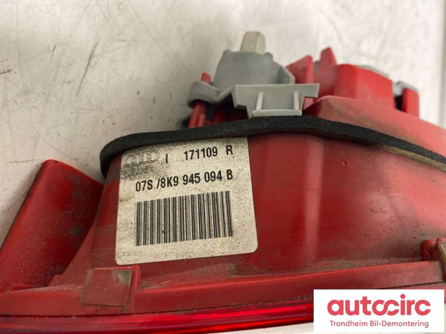 Baklykt høyre indre til Audi A4 2007-2014 (Type IV) (B8) (B8) (8K9 945 094 B|)