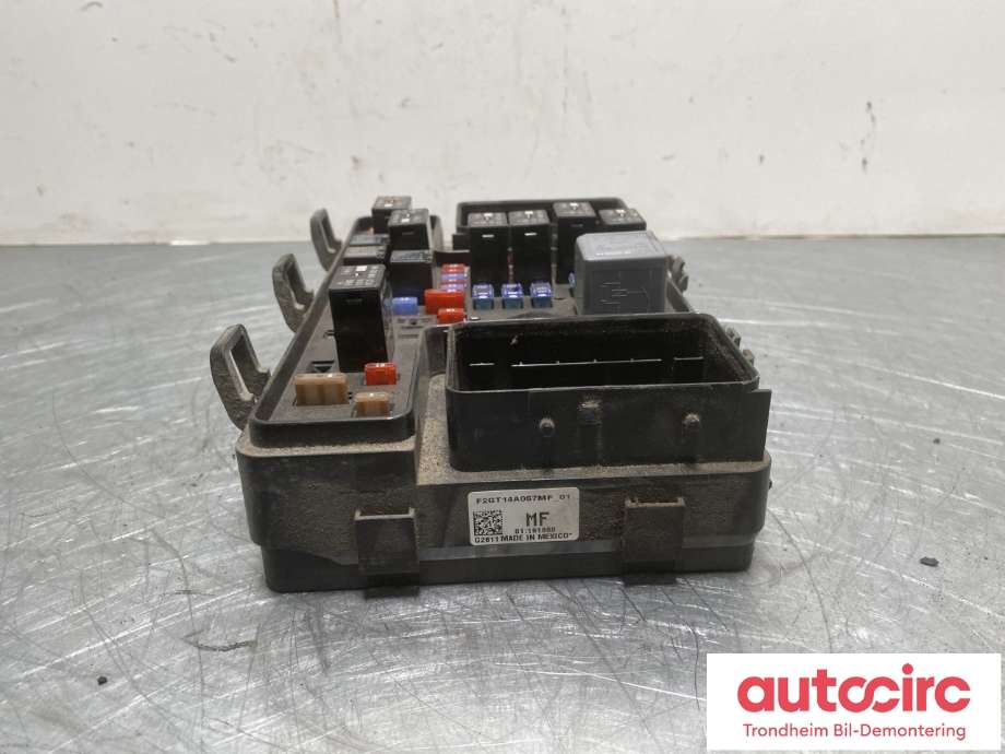Sikringsboks motorrom til Ford Edge 2016-2019 (2143626|F2GT-14A067-MF|F2GT-14A067-MG)