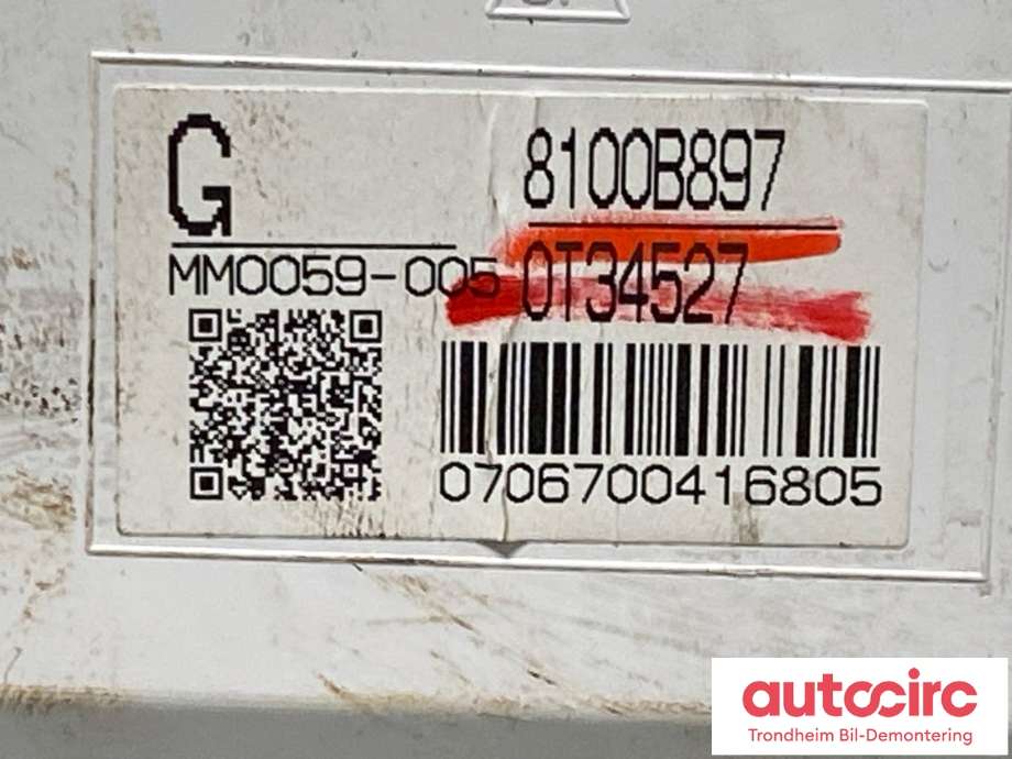Instrumentpanel til Mitsubishi Outlander 2012-2015 (Type III, Fase 1)  (8100B897|)