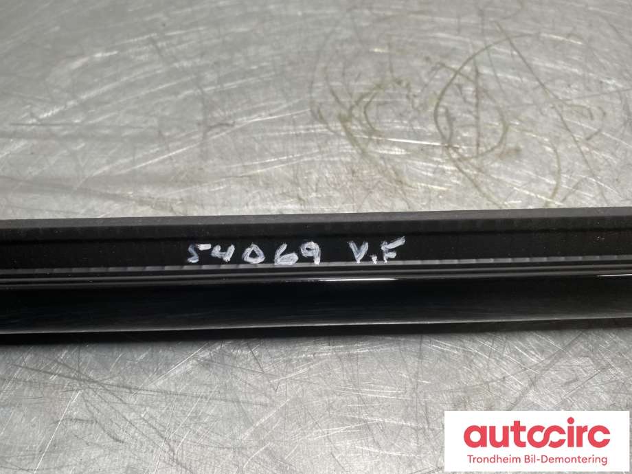 Lister til BMW i4 2021-->> (G26) (G26) (DØR V.F|51 33 5 A5C 0B7|51 33 5 B51 C55|)