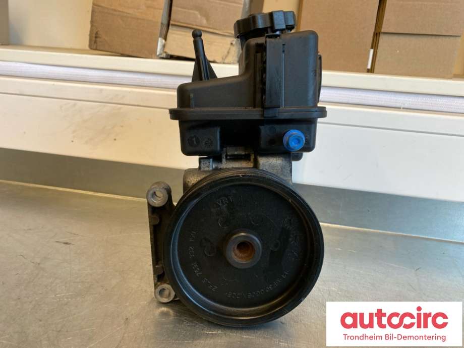 Servo pumpe mekanisk til Mercedes C-Klasse 2011-2014 (Fase 2) (W204) (W204) (7693900509|A0064661501|A0064662601)