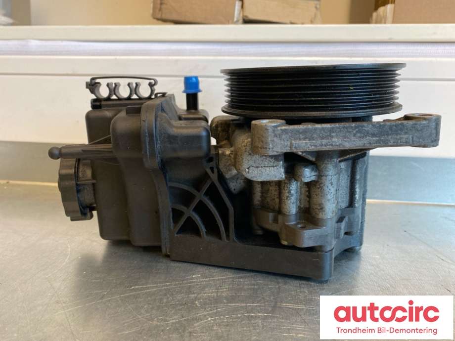 Servo pumpe mekanisk til Mercedes C-Klasse 2011-2014 (Fase 2) (W204) (W204) (7693900509|A0064661501|A0064662601)