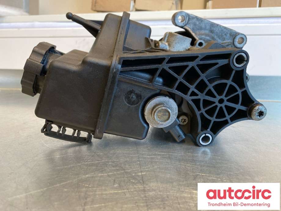 Servo pumpe mekanisk til Mercedes C-Klasse 2011-2014 (Fase 2) (W204) (W204) (7693900509|A0064661501|A0064662601)