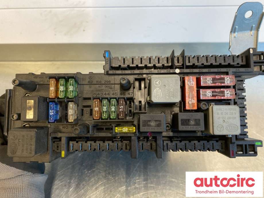 Styreenhet (SAM - Signal Acquisition Module) til Mercedes C-Klasse 2011-2014 (Fase 2) (W204) (W204) (HELLA|A 204 900 56 01|A 204 906 56 02|)