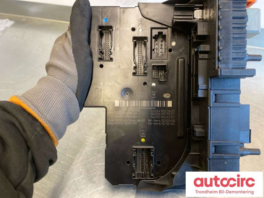Styreenhet (SAM - Signal Acquisition Module) til Mercedes C-Klasse 2011-2014 (Fase 2) (W204) (W204) (HELLA|A 204 900 56 01|A 204 906 56 02|)