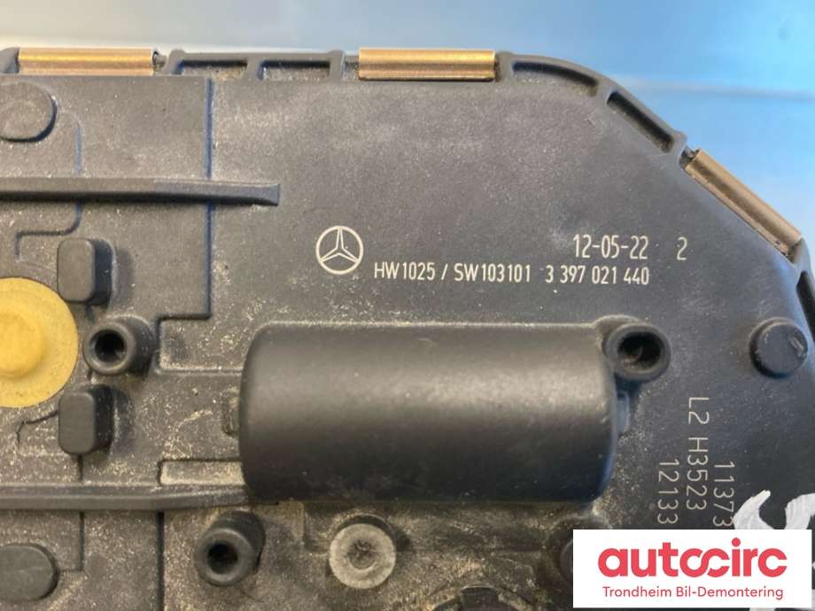Viskermotor frontrute til Mercedes C-Klasse 2011-2014 (Fase 2) (W204) (W204) (BOSCH|1397220567|0390241843|A2048201040)
