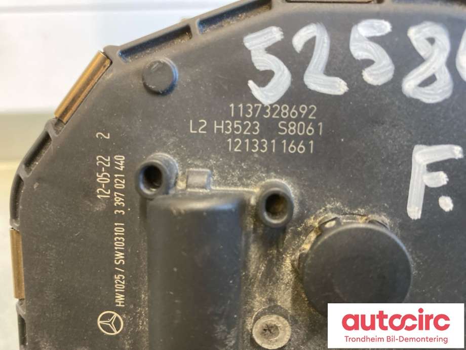 Viskermotor frontrute til Mercedes C-Klasse 2011-2014 (Fase 2) (W204) (W204) (BOSCH|1397220567|0390241843|A2048201040)