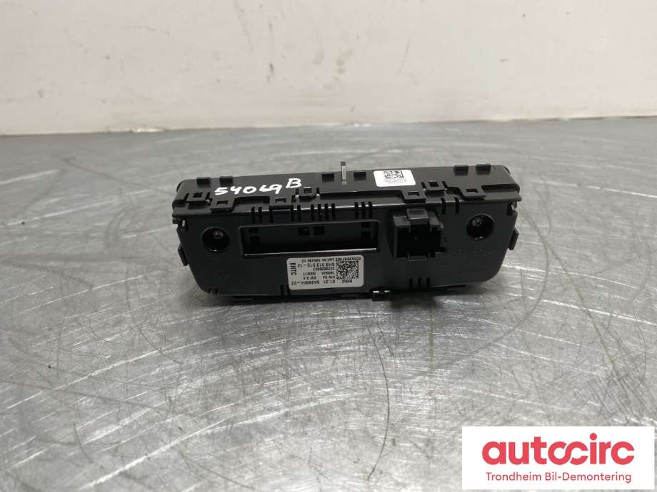Varmeapparat betjening bak til BMW i4 2021-->> (G26) (G26) (61 31 5 A3B BF4|)