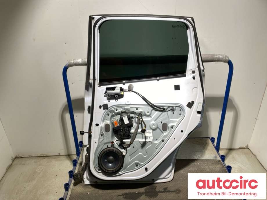 Dør høyre bak til Ford Kuga 2008-2012 (Type I)  (1520944|P8V41S24630AA|)
