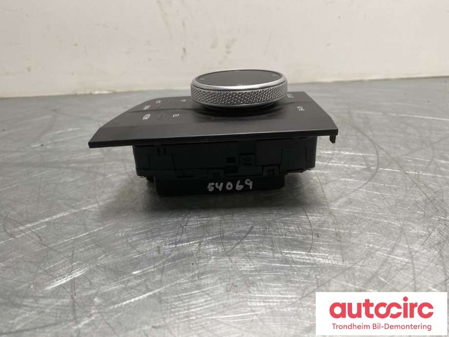 Bilstereo navigasjon betjeningspanel til BMW i4 2021-->> (G26) (G26) (65825A371C4|65 82 5 B6D 4E9|)