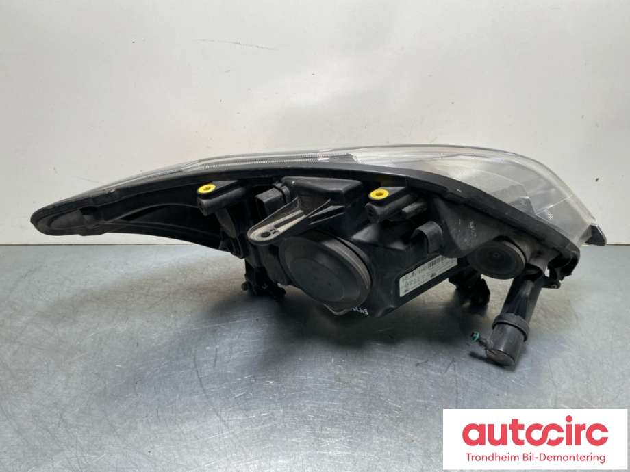 Frontlykt venstre xenon til Ford Kuga 2008-2012 (Type I) (1590743|8V4113006AE|8V41-13D155-AF| 1EL 009 696-41)