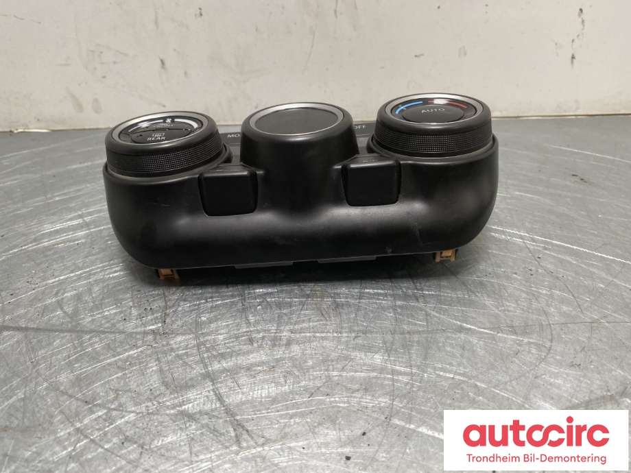 Varmeapparat betjening til Suzuki Swift 2017-->>  (3951052R00|3951052R00CRT|)