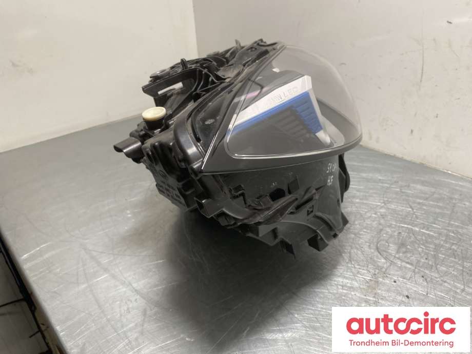 Frontlykt høyre full-LED til BMW i4 2021-->> (G26) (G26) (5A3B304|63 11 5 B35 E02|)