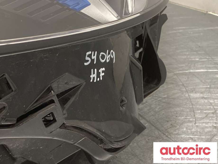 Frontlykt høyre full-LED til BMW i4 2021-->> (G26) (G26) (5A3B304|63 11 5 B35 E02|)