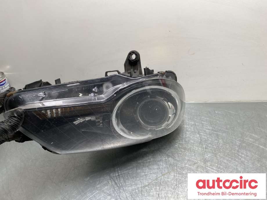 Frontlykt høyre halogen til VW Touran 2010-2015 (Type I, Fase 3) (1T1941006C|)