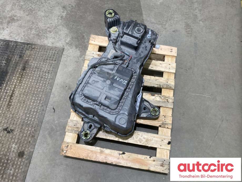 AdBlue tank til Peugeot Partner 2019-->> (Type III)  (98 324 214 80|)