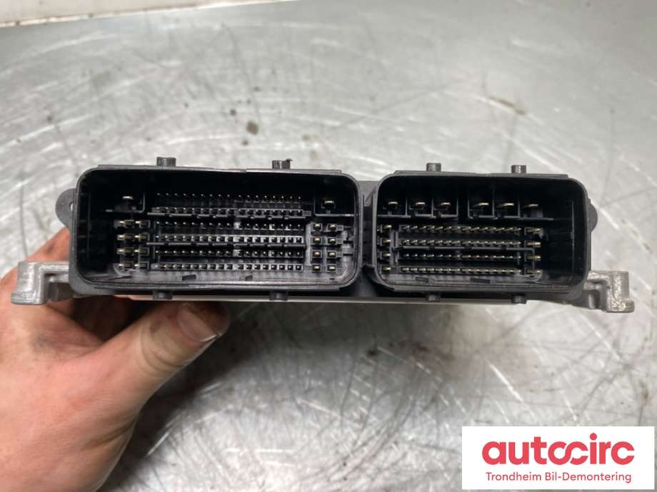 Styreenhet motor til Peugeot Partner 2019-->> (Type III)  (BOSCH|9851888980|0281039555|)